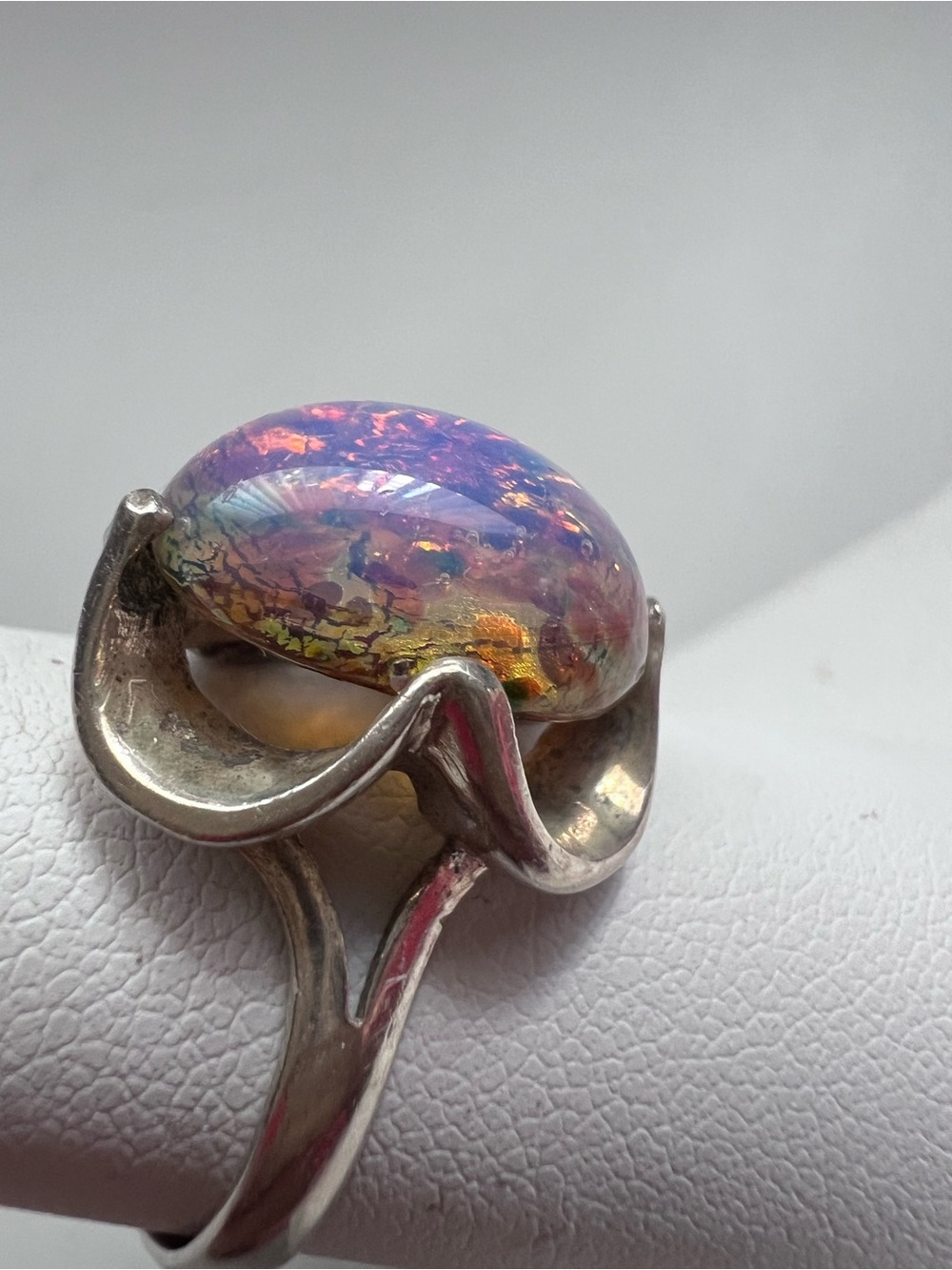 Vintage 925 Sterling Silver Foil Opal Art Glass Modernist Ring Size 7.75 - Picture 2 of 8